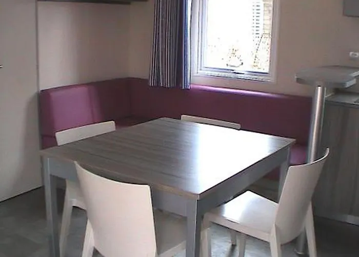 Кемпинг Mobil-home Confortable - 6 Pers. - Api-1-52-2152 Estavar